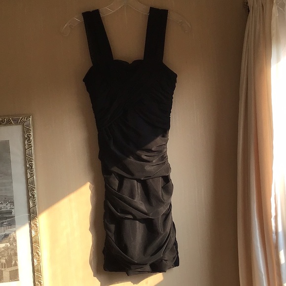 Bodycon Ruched Mesh Black Dress - Picture 2 of 8